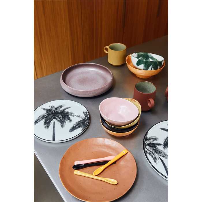 Bold & basic ceramics: porcelain dinner plate palms